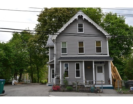 480 E Merrimack St, Lowell, MA 01852 - photo 1