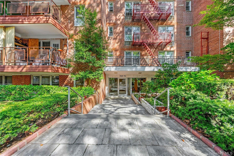 The Imperial unit 6K, Flushing, NY 11367 - photo 1