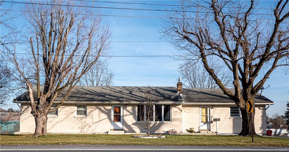 281 Race St, Bath, PA 18014 - photo 1