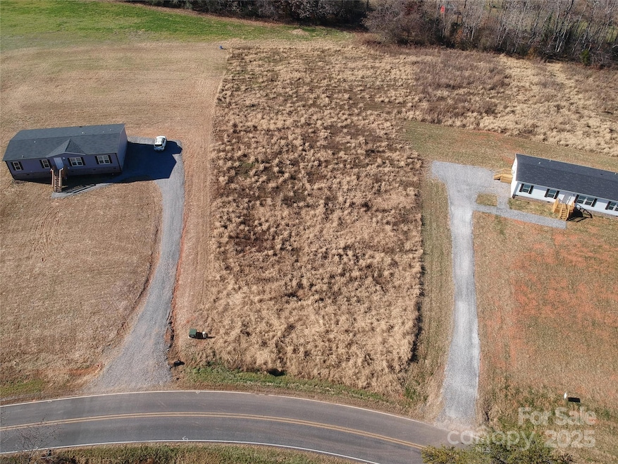 497 Eagle Mills Rd unit 4, Hamptonville, NC 27020 - photo 1