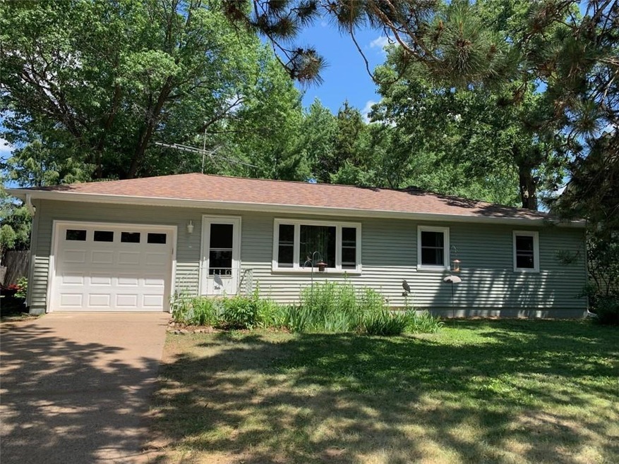 3113 Saturn Ave, Eau Claire, WI 54703 - photo 1