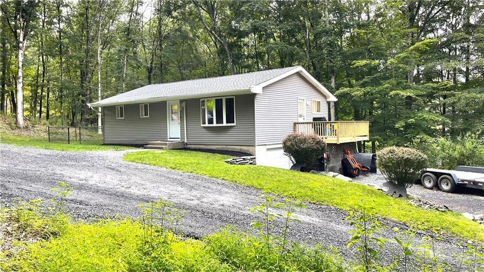 114 Corn Flower Rd, Stroudsburg, PA 18360 - photo 1