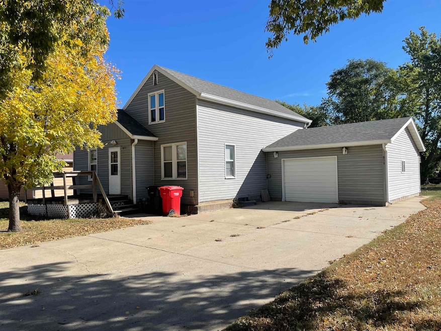 809 Birch Rd, Yankton, SD 57078 - photo 1