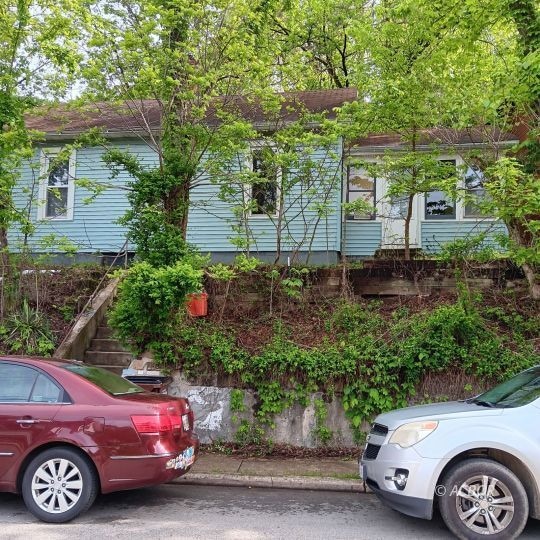 31 1st St Athens Oh
