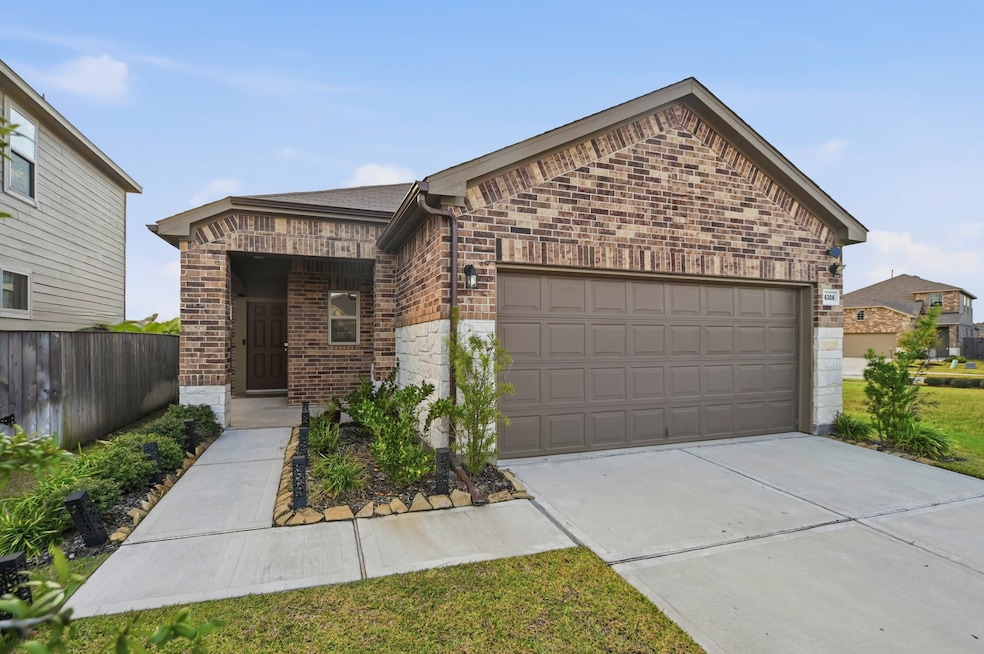 16306 Fontana Ct, Conroe, TX 77302 - photo 1