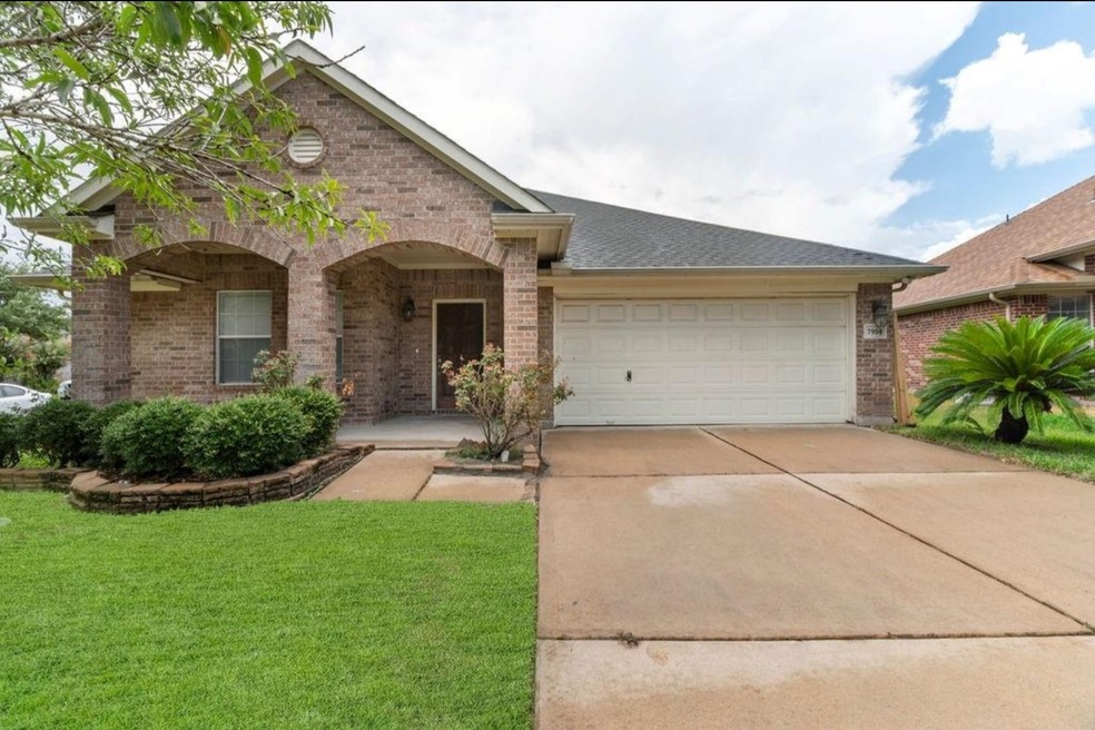 7954 Redland Woods Dr, Houston, TX 77040 - photo 1
