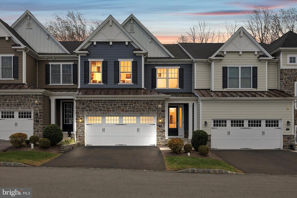 4 White Field Ct, Ambler, PA 19002 - photo 1