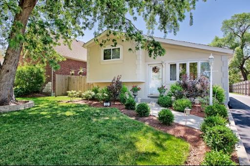 550 W Crockett Ave, Elmhurst, IL 60126 - photo 1