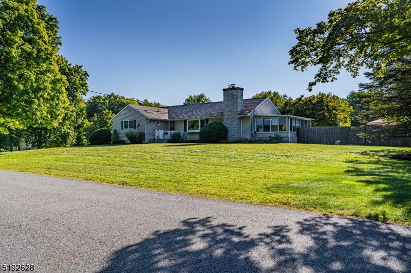 8 Brookview Rd, Boonton, NJ 07005 - photo 1