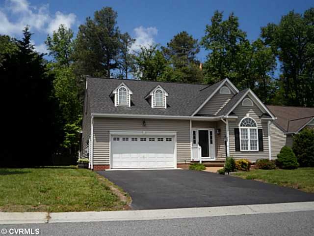 Exterior Front - Cute cape with 3 bedrooms and 3 b