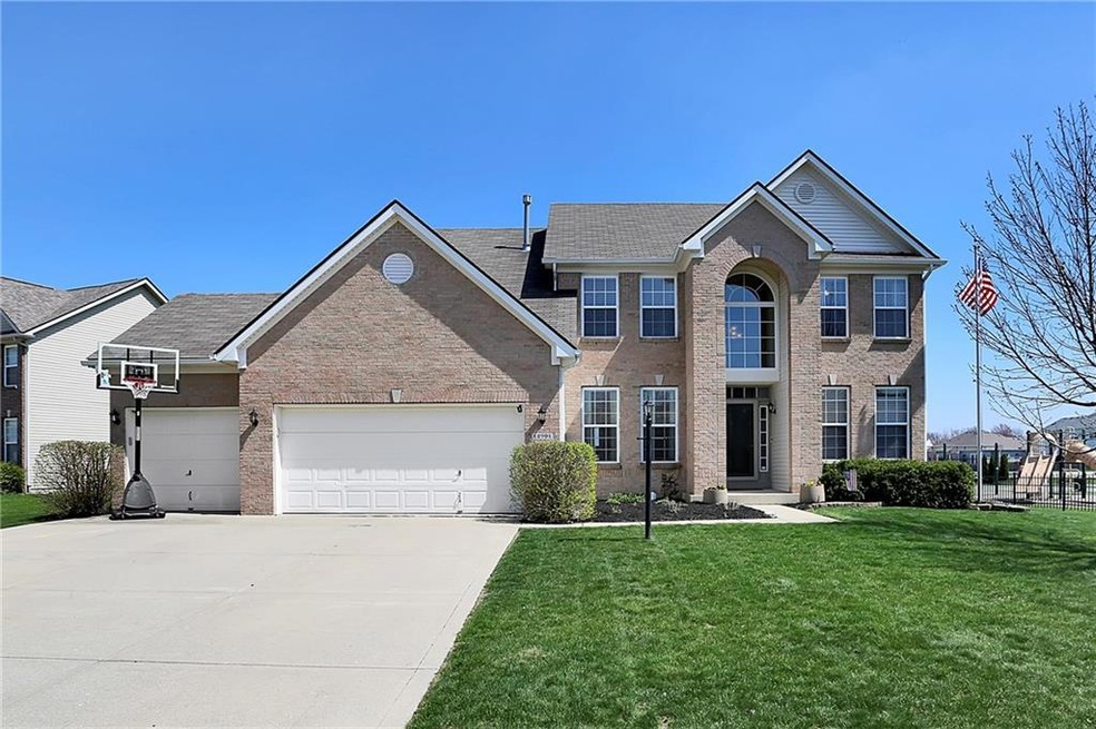 12701 Broncos Dr, Fishers, IN 46037 - photo 1