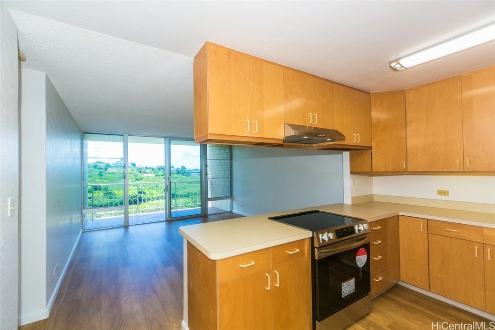 Kitchen renovated in past but all new appliances 2