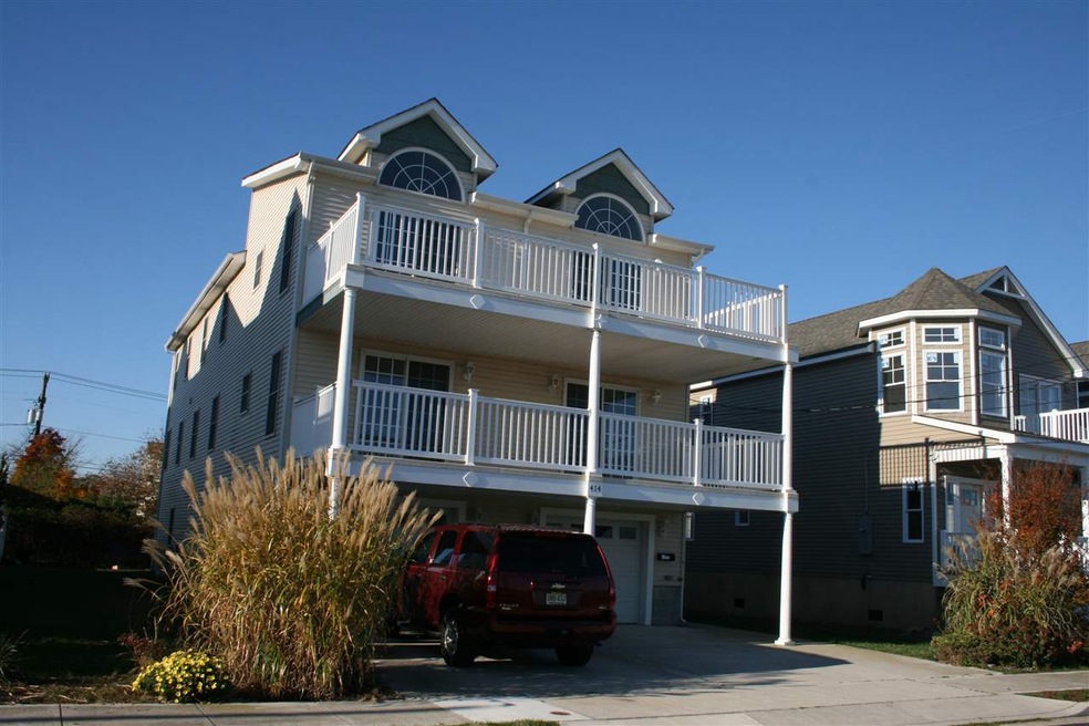 414 W Youngs Ave unit A (1st), Wildwood, NJ 08260 - photo 1