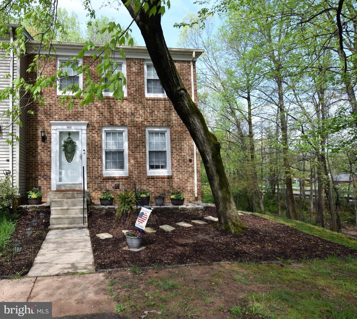 6100 Heron Pond Ct, Burke, VA 22015 - photo 1