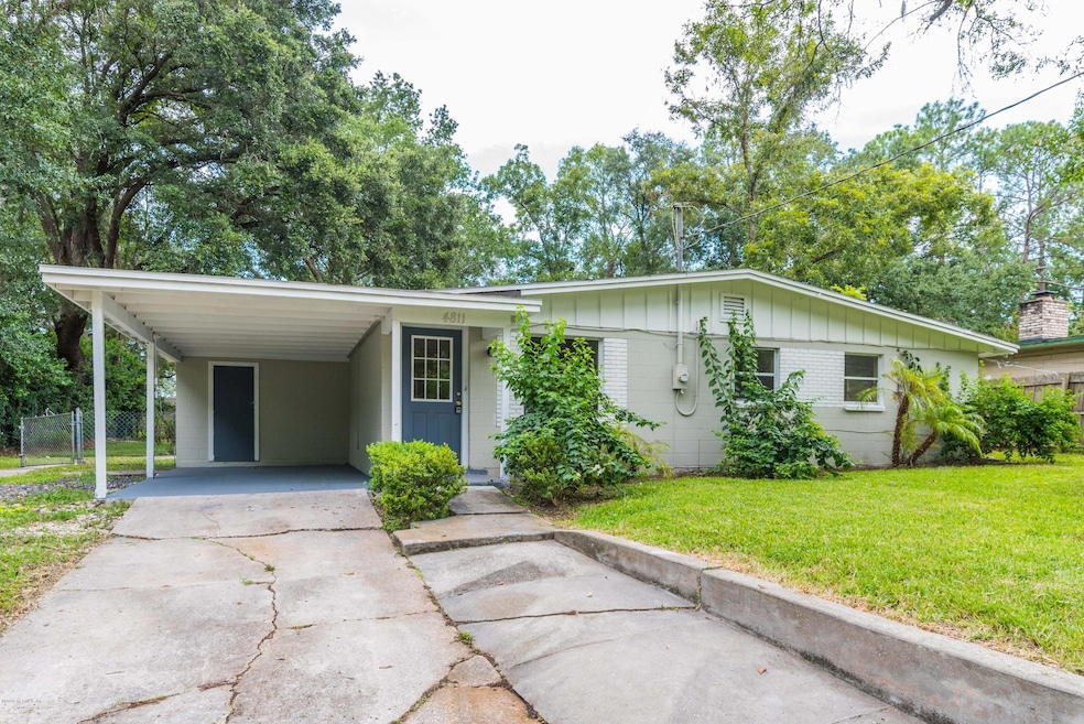 4811 Ducheneau Dr, Jacksonville, FL 32210 - photo 1