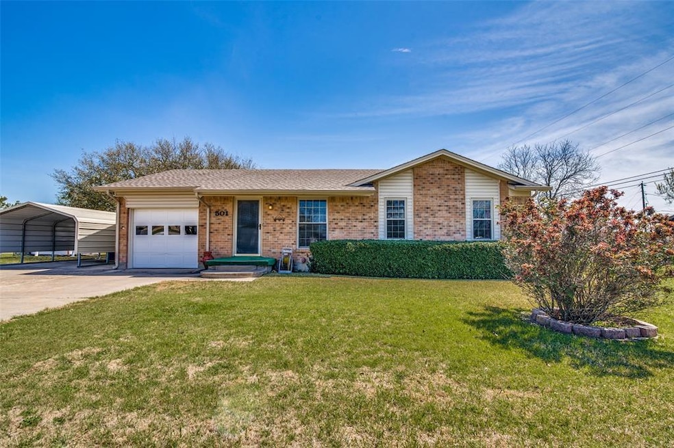 501 Hilltop Ln, Wylie, TX 75098 - photo 1