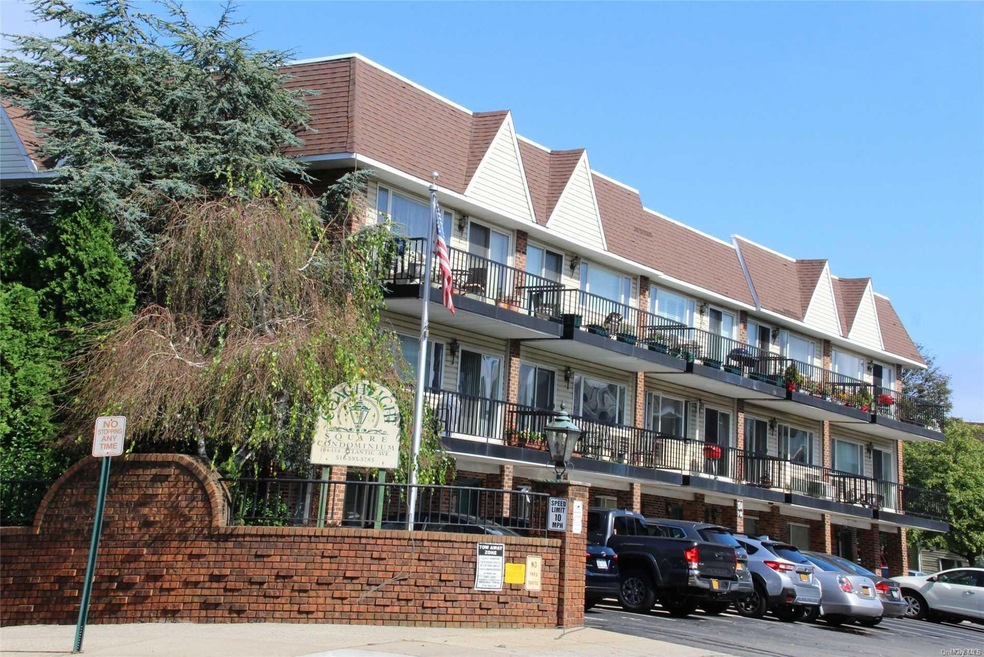 106 Atlantic Ave unit 27, Lynbrook, NY 11563 - photo 1