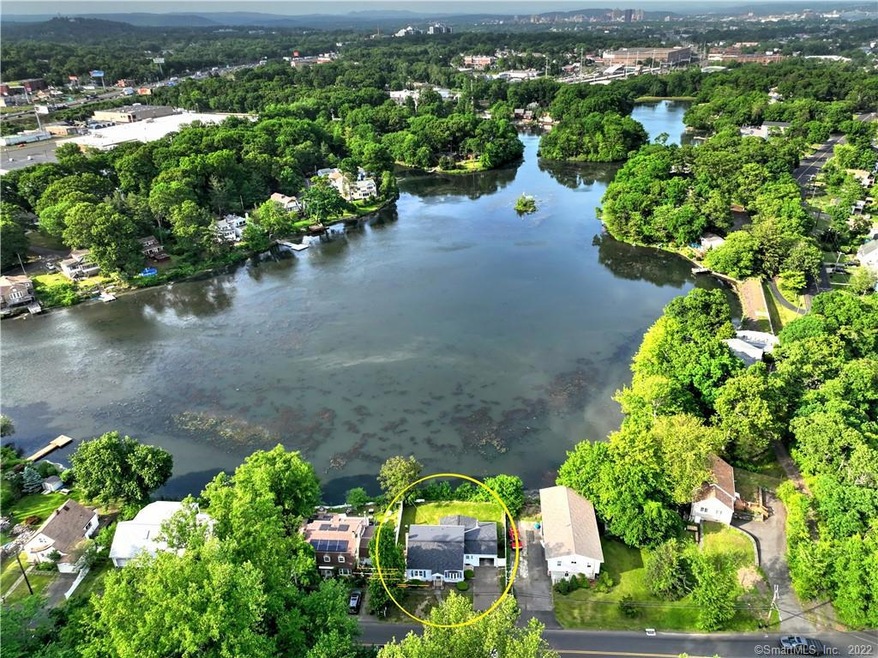 5 Allings Crossing Rd, West Haven, CT 06516 - photo 1