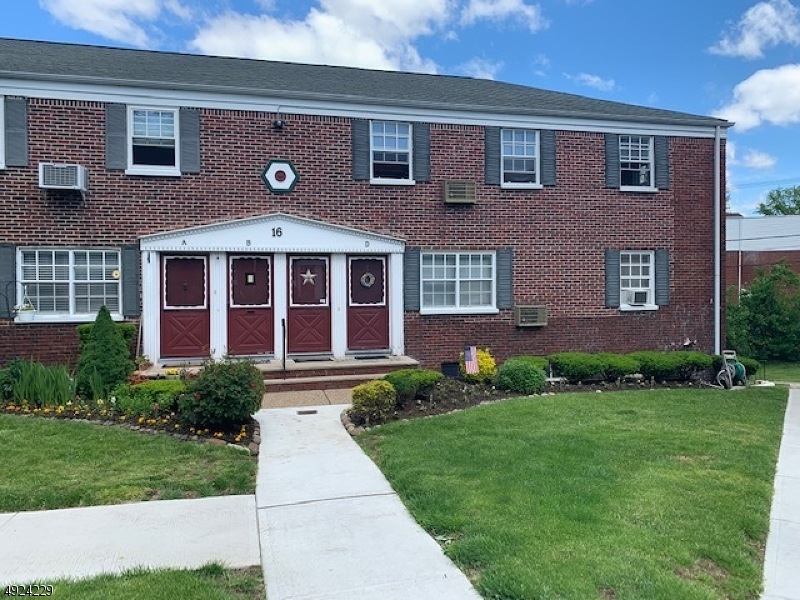 16 W Roselle Ave, Roselle Park, NJ 07204 - photo 1