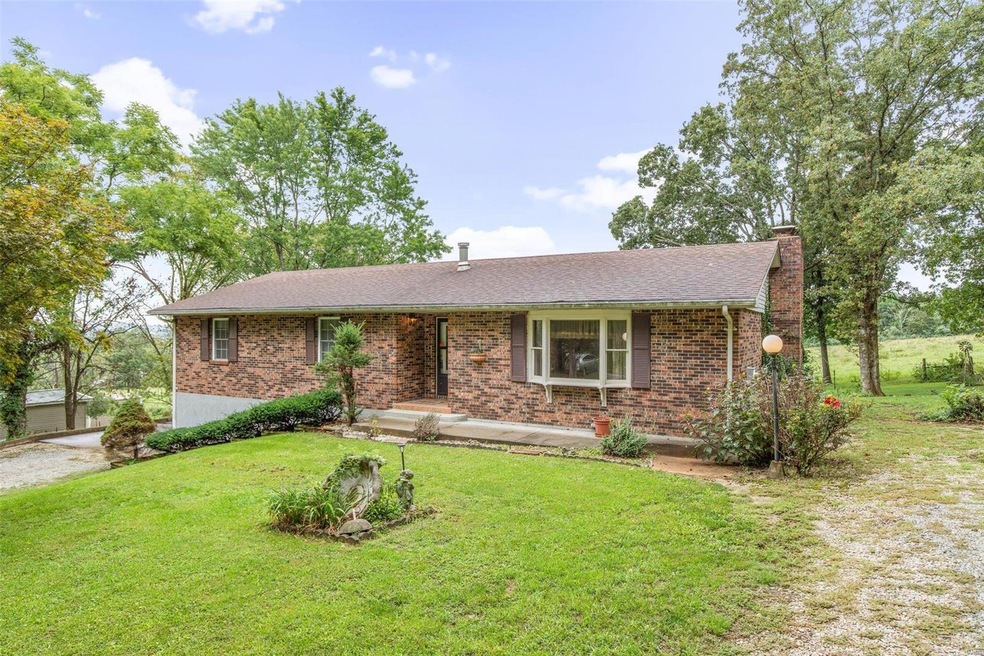 4048 Harrington Rd, Farmington, MO 63640 - photo 1