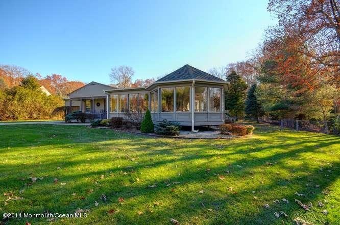 350 Easy St Howell NJ 07731-small-002-Fr
