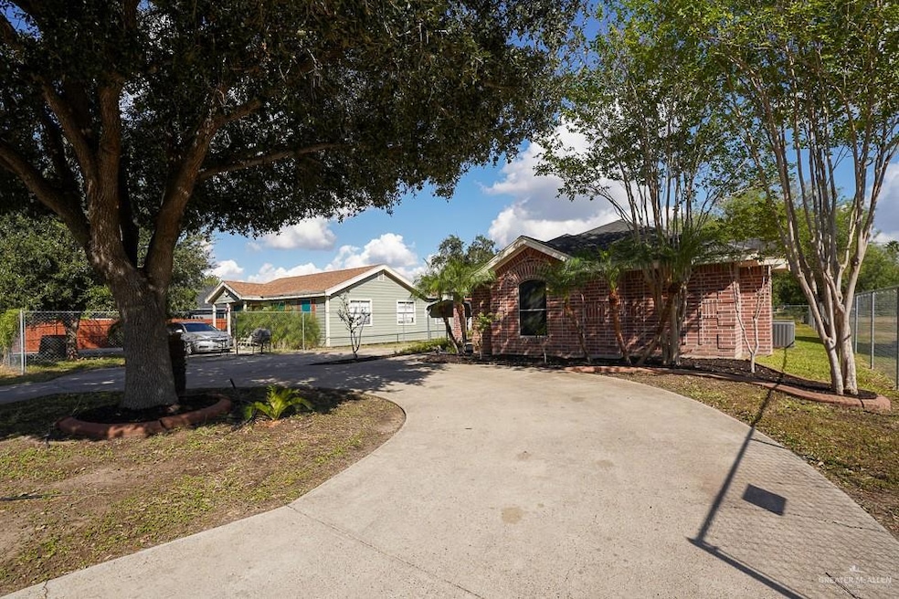 500 S 6th St, Donna, TX 78537 - photo 1