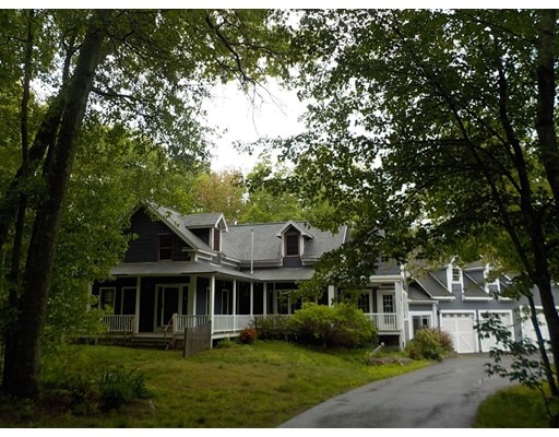 27 Pudding St, Uxbridge, MA 01569 - photo 1