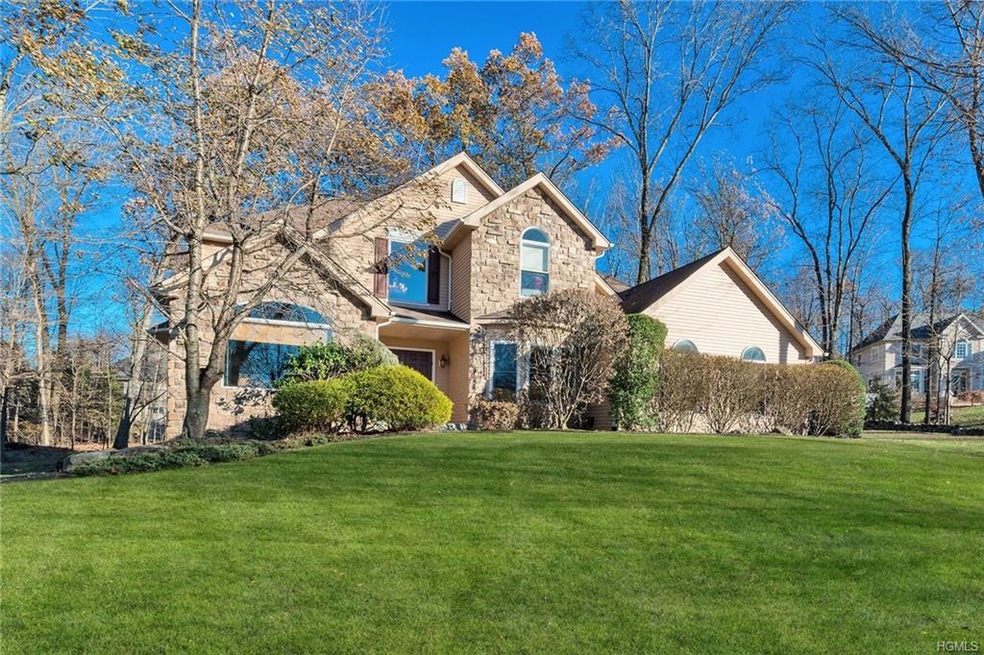 5 Divot Place, Suffern, NY 10901 - photo 1