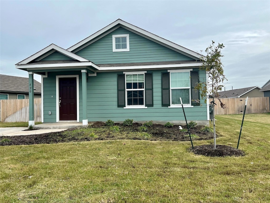 420 Halfmoon Dr, Lockhart, TX 78644 - photo 1