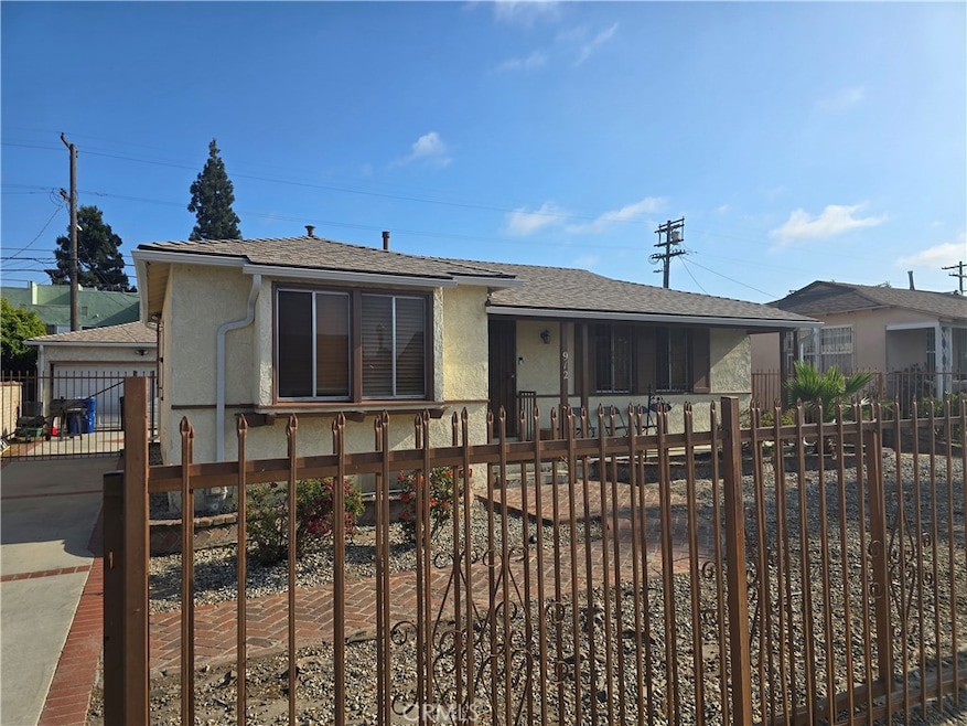 912 E 119th St, Los Angeles, CA 90059 - photo 1