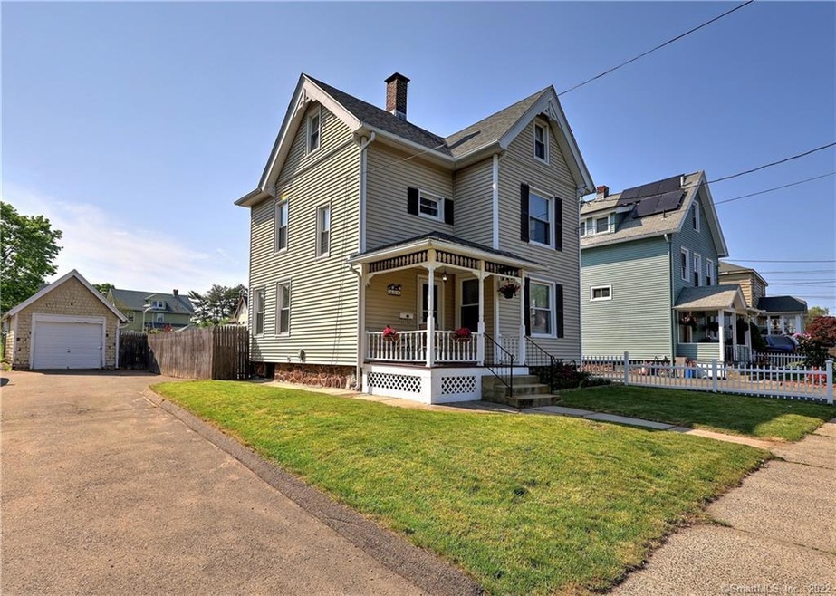 40 Elm St, East Haven, CT 06512 - photo 1