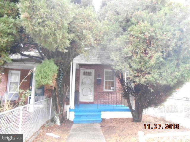 3939 Flowerton Rd, Baltimore, MD 21229 - photo 1