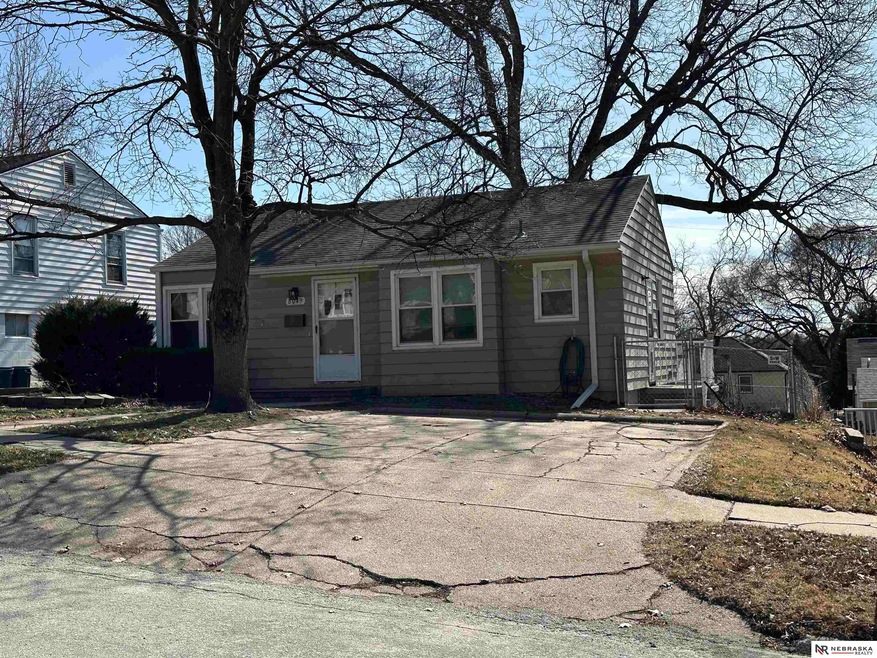 8049 Maywood St, Omaha, NE 68127 MLS 22404142