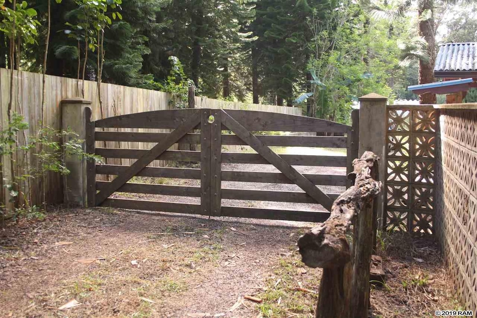 66 Kahakapao Rd unit A, Makawao, HI 96768 - photo 1