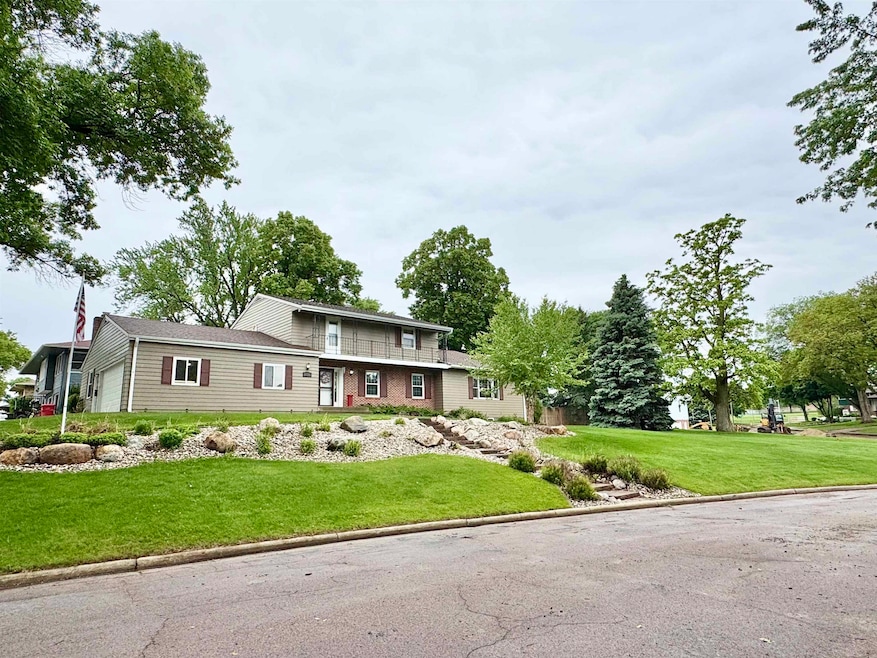 For Sale $424,900
