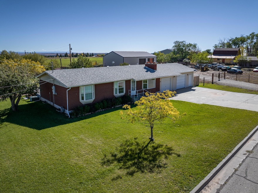 133 S 300 E, Monticello, UT 84535 - photo 1