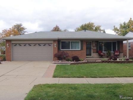 HOUSE FRONT1.jpg