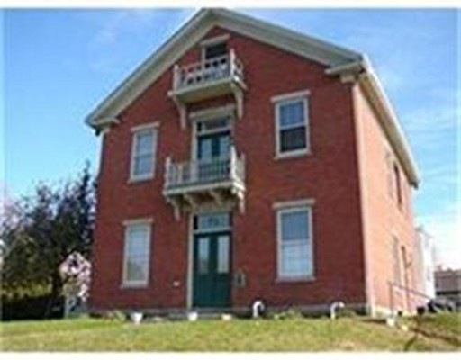 71 Primrose St unit 3, Haverhill, MA 01830 - photo 1