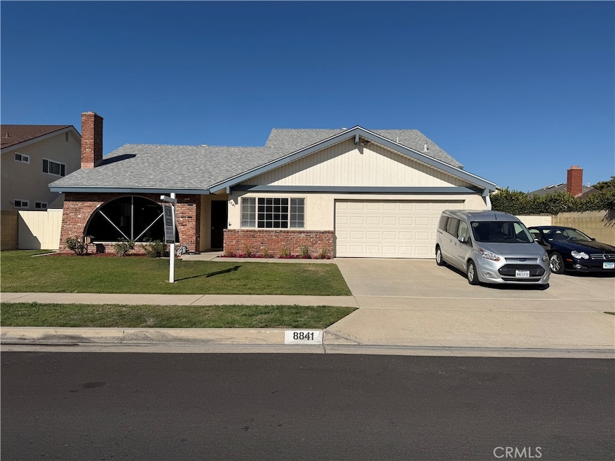 Pending $1,350,000 • Co-Listing Agent