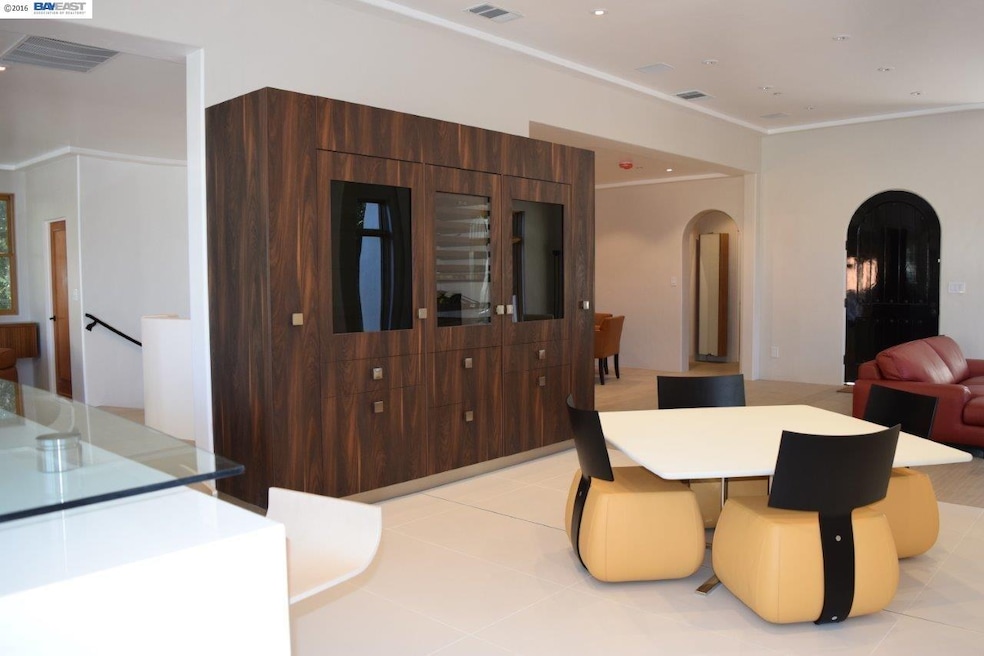 unlisted-address, Berkeley, CA 94705 - photo 1