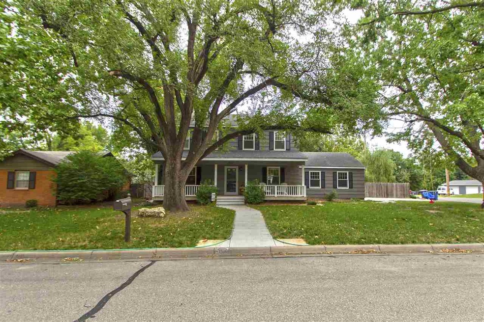 Front of house looking from street.