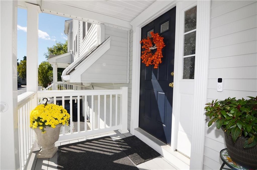 881 Greenwich Ave unit D17, Warwick, RI 02886 - photo 1