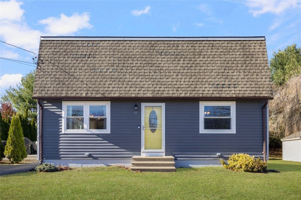 11 Drawbridge Dr, West Warwick, RI 02893 - photo 1