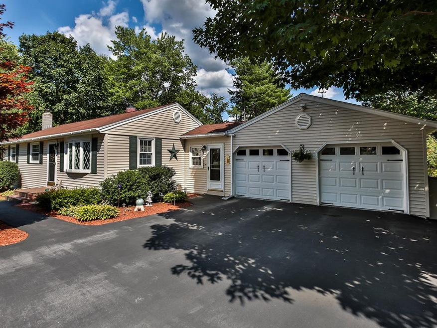 3 Butternut Ln, MerriMacK, NH 03054 - photo 1