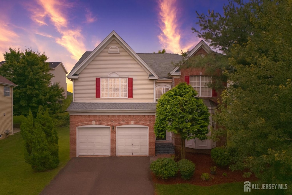 Under Contract $825,000