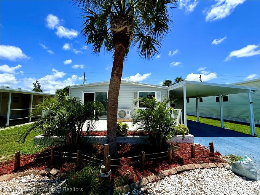 4300 Riverside Dr unit 14, Punta Gorda, FL 33982 - photo 1