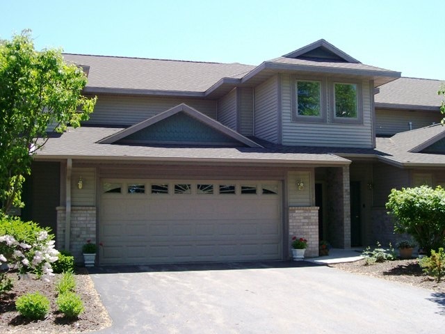 2180 10th St, Menominee, MI 49858 - photo 1