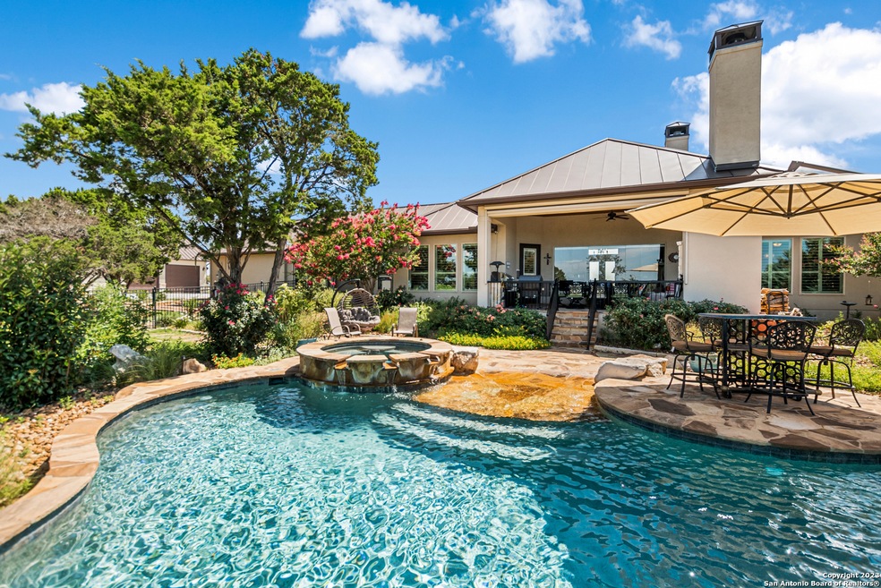 262 Heights Trail, Kerrville, TX 78028 MLS 1703123