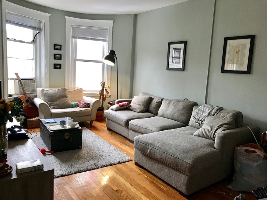 182 Saint Paul St unit 2R, Brookline, MA 02446 - photo 1