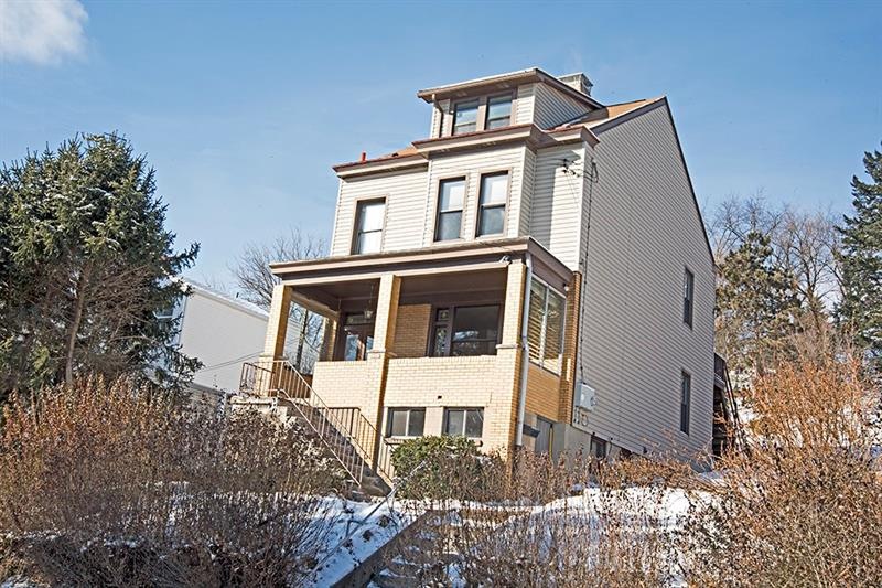 WELCOME TO 2107 EAST BECKERT AVE. IN THE QUIET AND